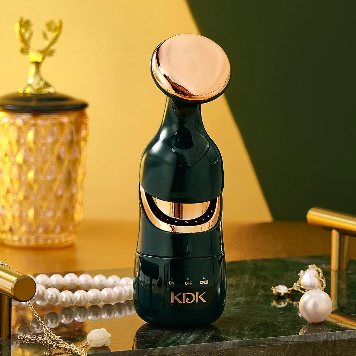 KDK 4D Portable 3 in 1 Neck Facial Massager 84455-1 KDK 4D Portable 3 in 1 Neck Facial Massager 84455-1