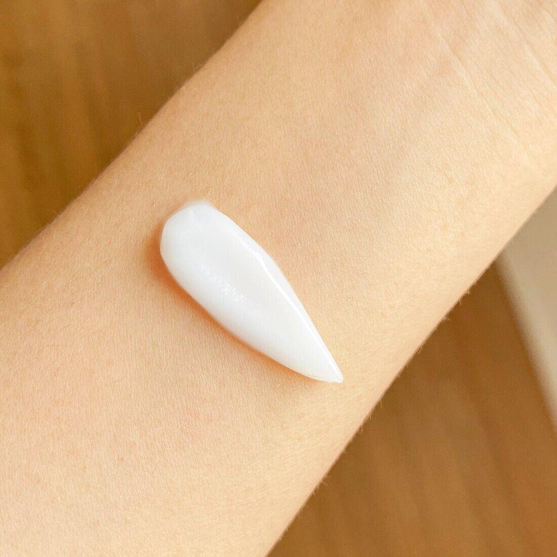 Vaseline Bright Serum Burst Lotion Dewy Radiance - 30ml - Pinoyhyper Vaseline Bright Serum Burst Lotion Dewy Radiance - 30ml - Pinoyhyper