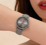 Oulijia Casual Minimalist Leather Strap Watch - OMW1005