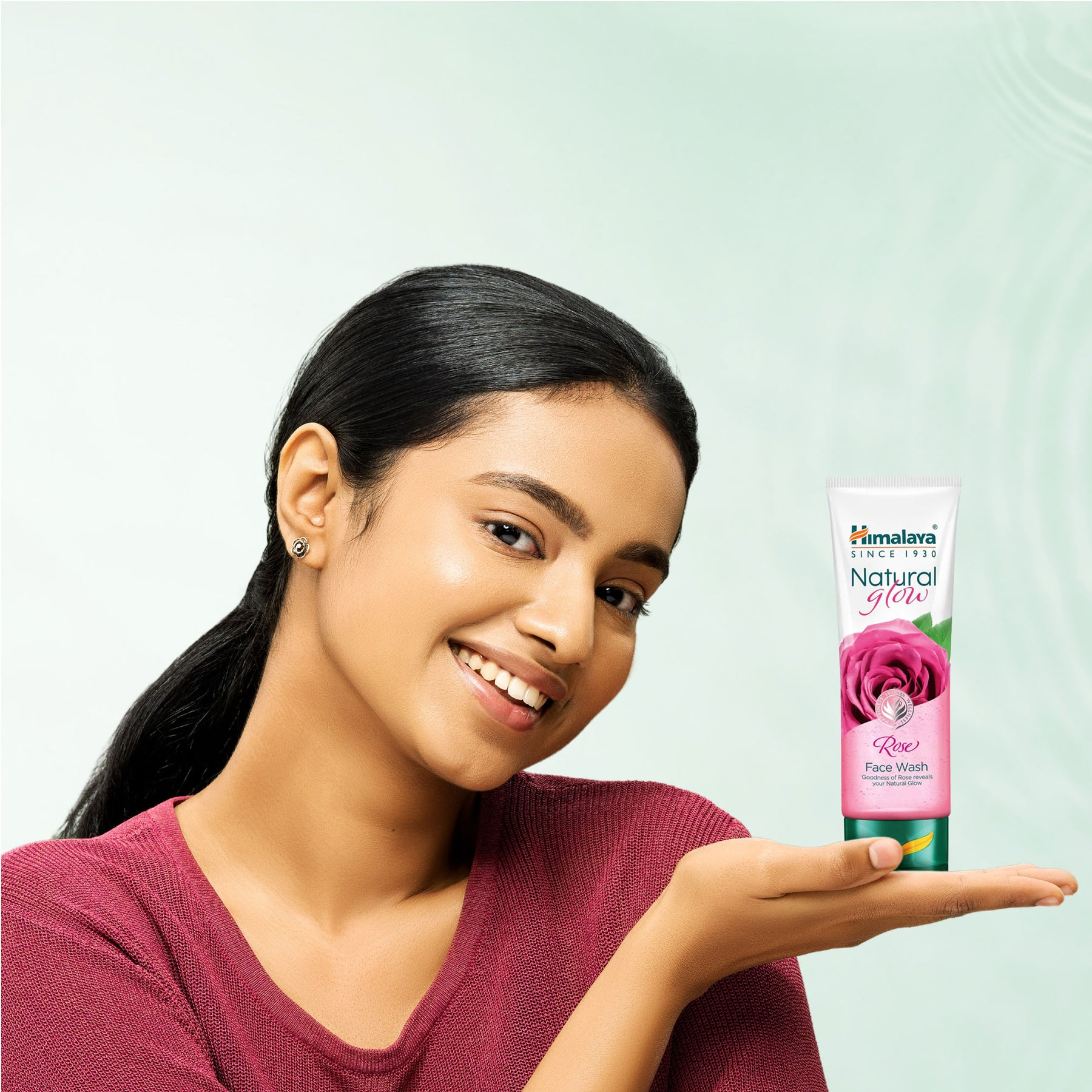 Himalaya Natural Glow Rose Face Wash - 100ml