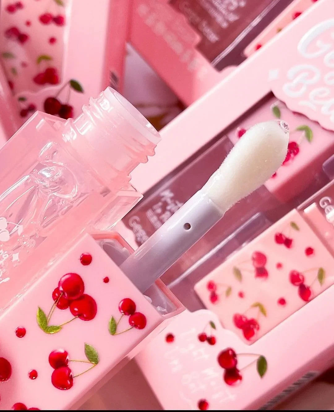 Gege Bear Light Moisturizing Cherry Lip Set